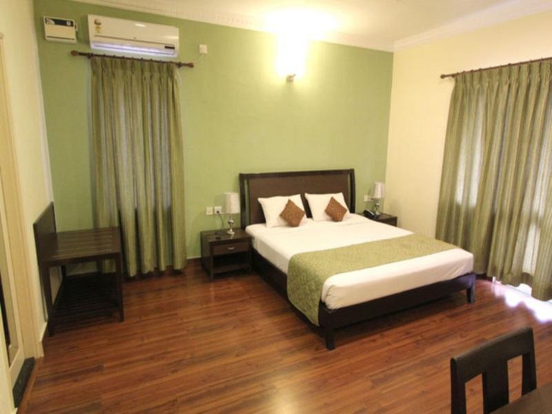 Trinity Suits Bangalore Buitenkant foto