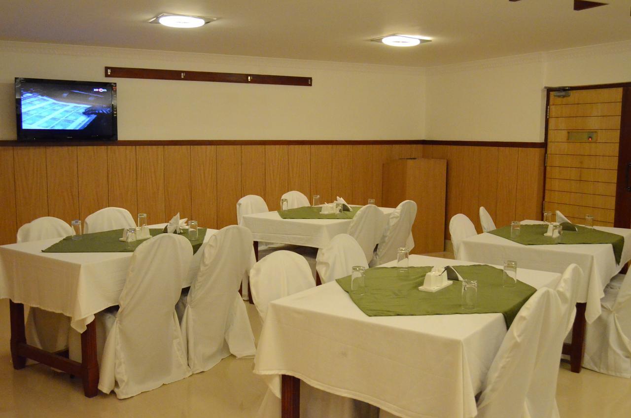 Trinity Suits Bangalore Buitenkant foto