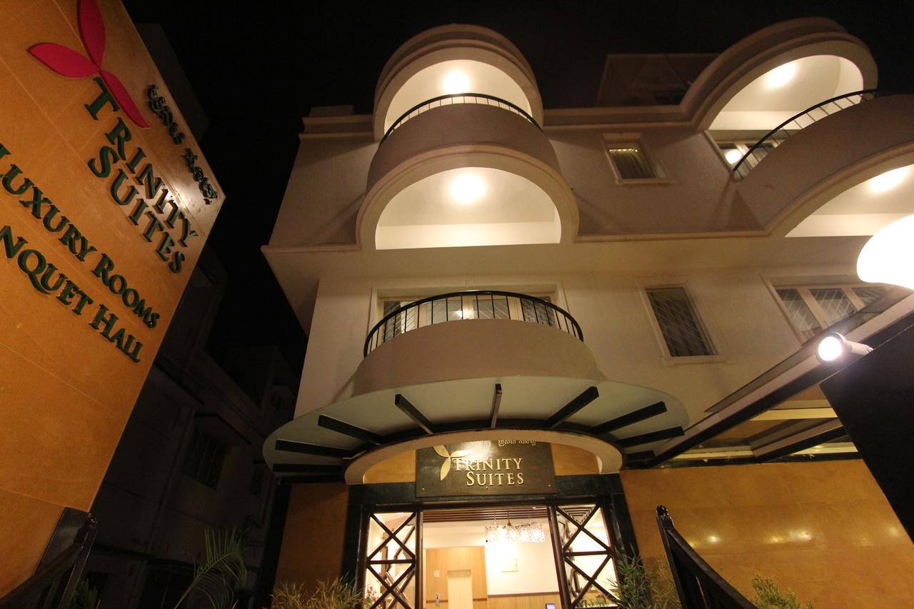 Trinity Suits Bangalore Buitenkant foto